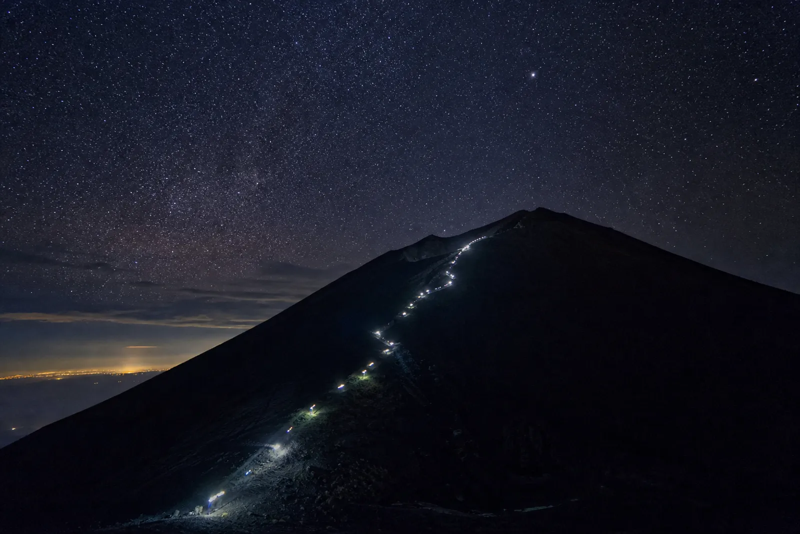 Sunrise Hike vs Midnight Blue Fire Trek: What You Actually See on Ijen Sunrise Hike vs Midnight Blue Fire Trek: What You Actually See on Ijen
